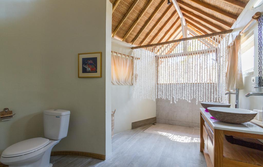 Villa Shelra ギリ島 エクステリア 写真