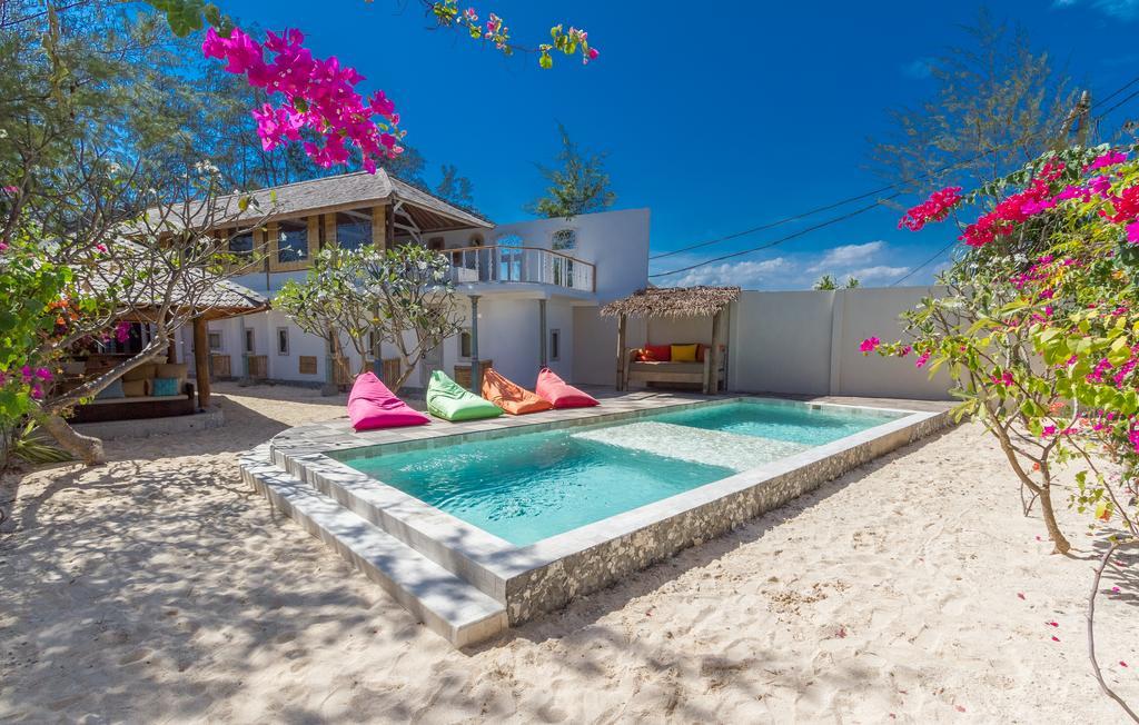 Villa Shelra ギリ島 エクステリア 写真