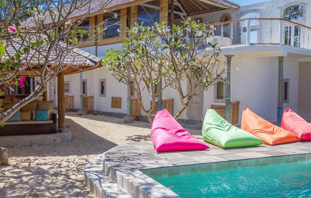 Villa Shelra ギリ島 エクステリア 写真
