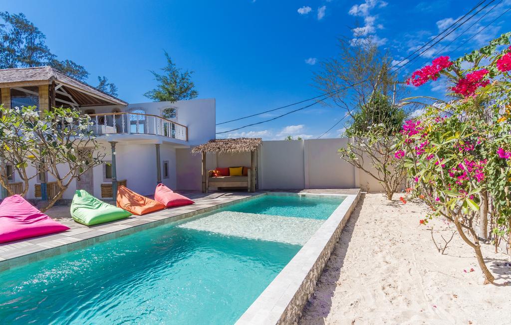 Villa Shelra ギリ島 エクステリア 写真