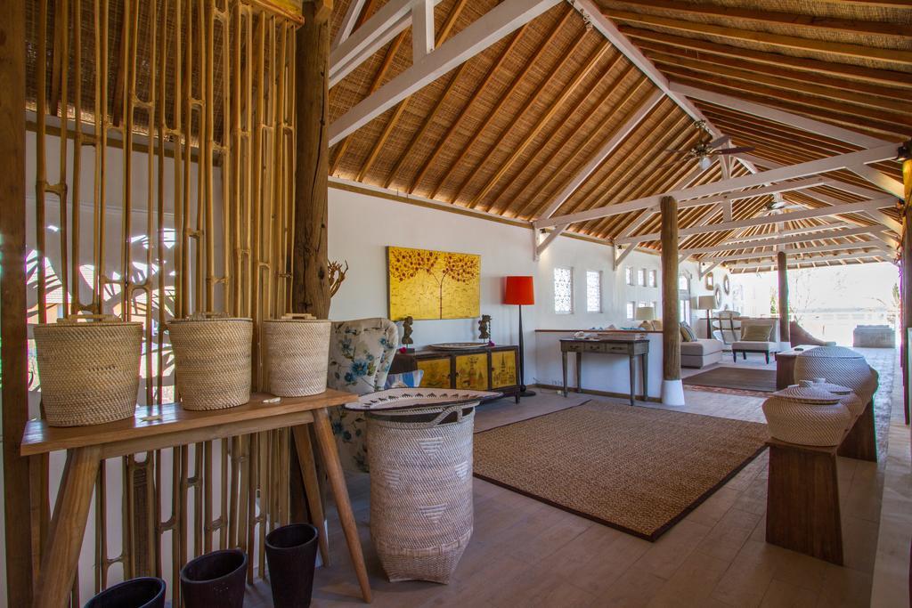 Villa Shelra ギリ島 エクステリア 写真
